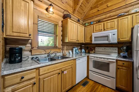 3225 Smoky Ridge Way Sevierville TN 37862
