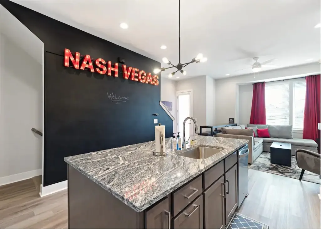 2135 24th Ave, N Nashville TN 37208
