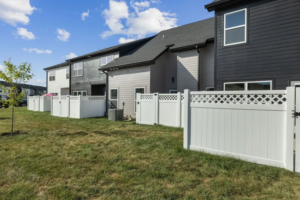 1915 Gracie Bug Loop Murfreesboro TN 37128