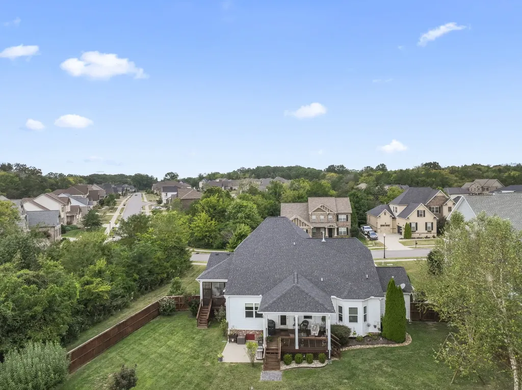 1005 Montrose Drive Gallatin TN 37066