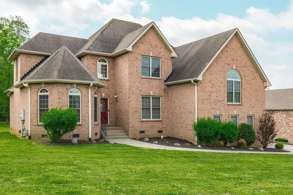 1022 Tower Hill Lane Hendersonville TN 37075