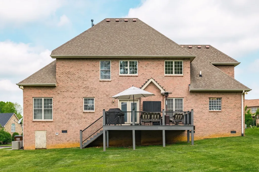 1022 Tower Hill Lane Hendersonville TN 37075