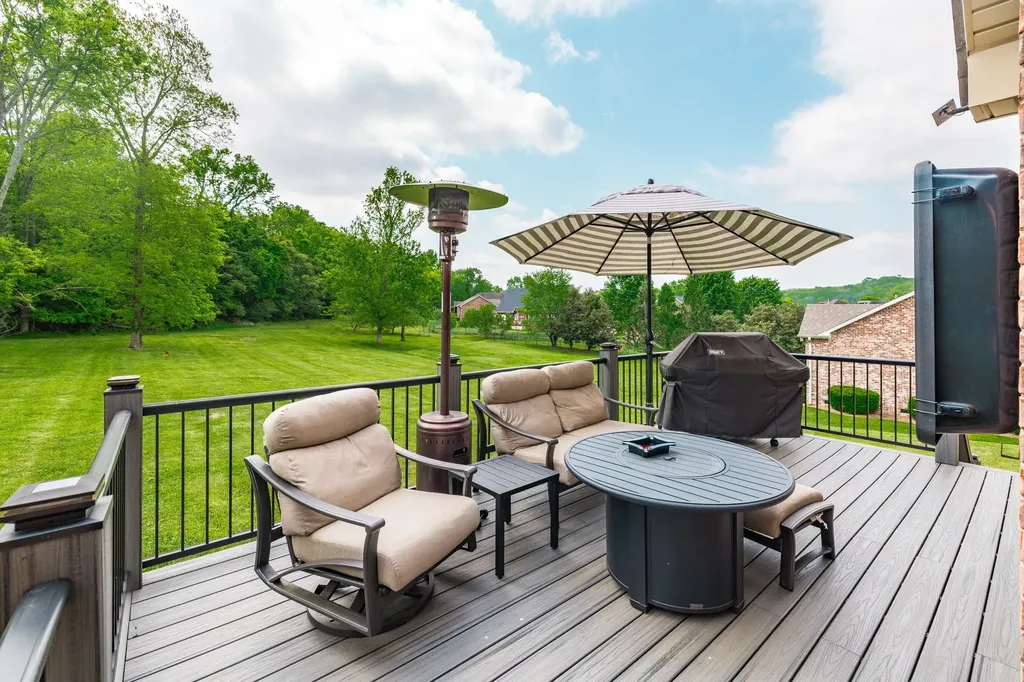 1022 Tower Hill Lane Hendersonville TN 37075