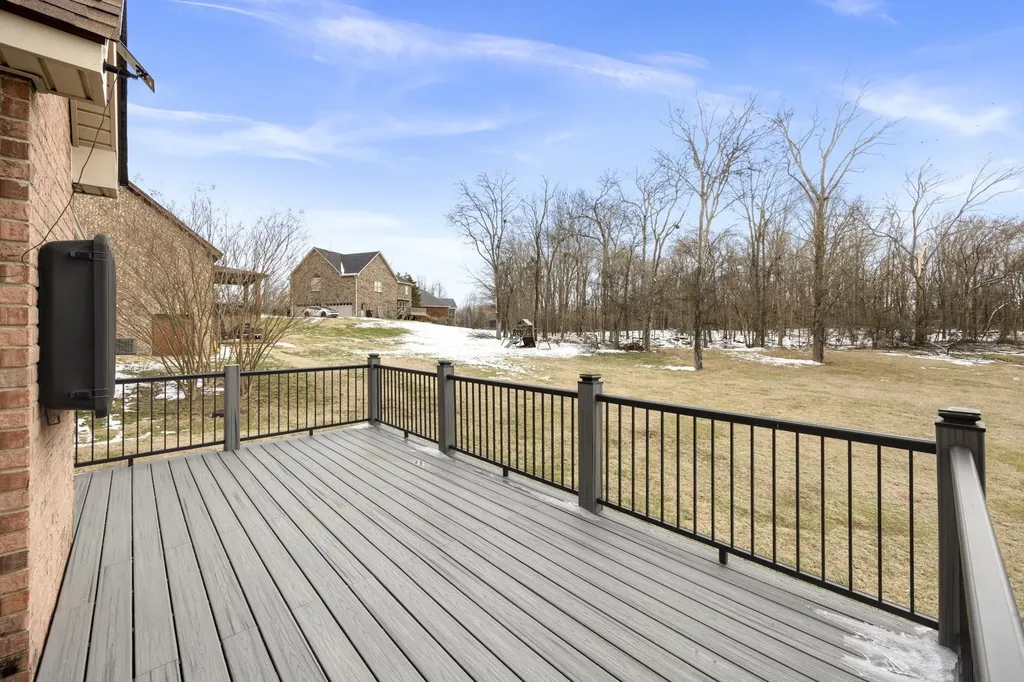 1022 Tower Hill Lane Hendersonville TN 37075