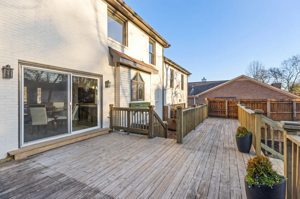6841 Collinswood Drive Nashville TN 37221
