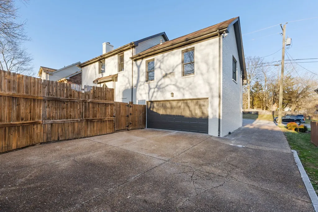 6841 Collinswood Drive Nashville TN 37221