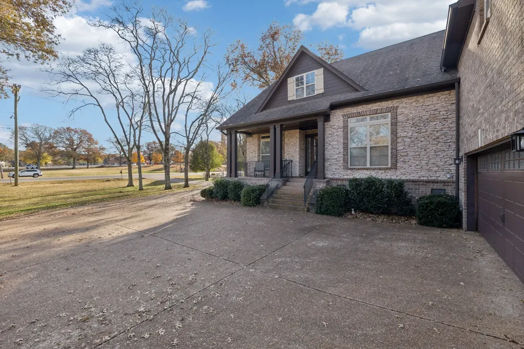 6400 Harding Pike Nashville TN 37205