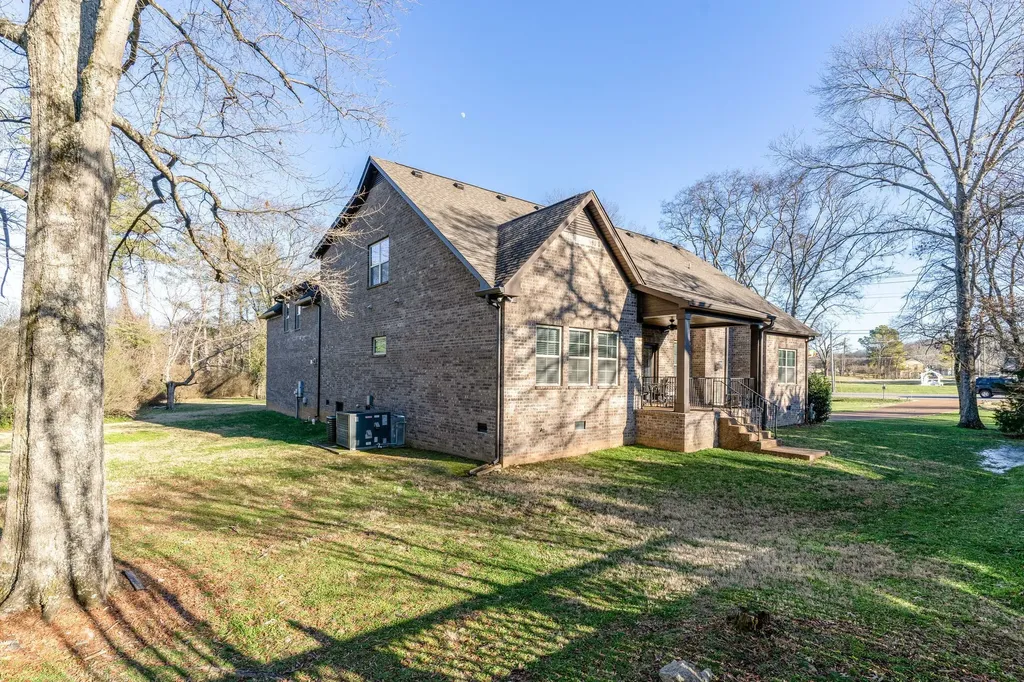 6400 Harding Pike Nashville TN 37205