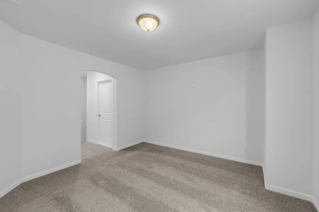 1107 Freeboard Alley La Vergne TN 37086