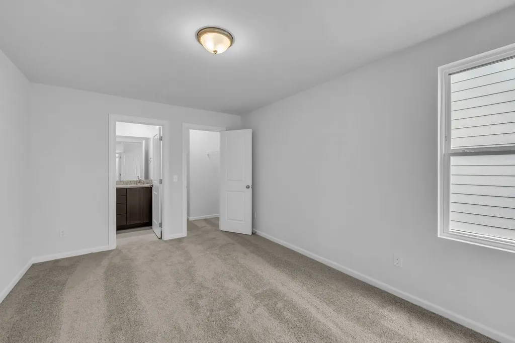 1107 Freeboard Alley La Vergne TN 37086