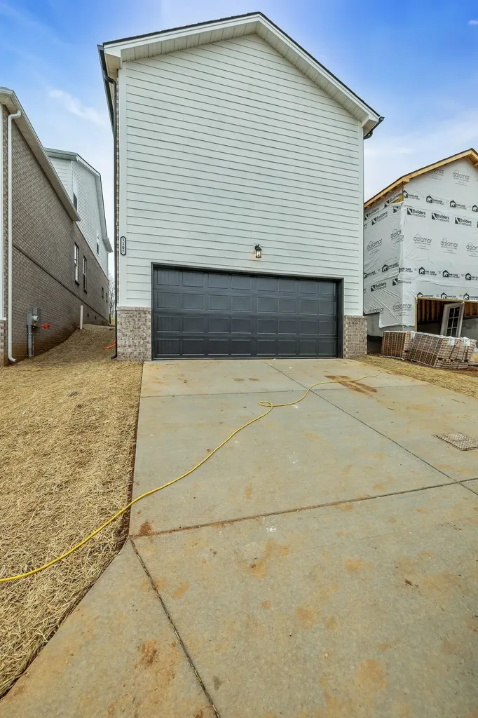 1107 Freeboard Alley La Vergne TN 37086