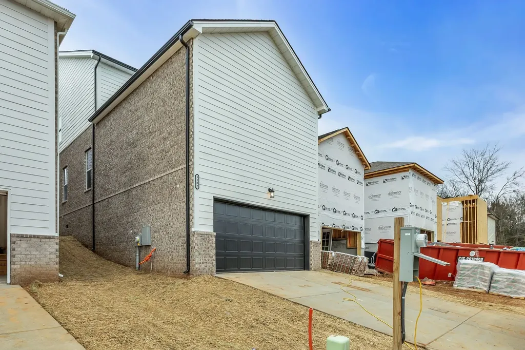 1107 Freeboard Alley La Vergne TN 37086
