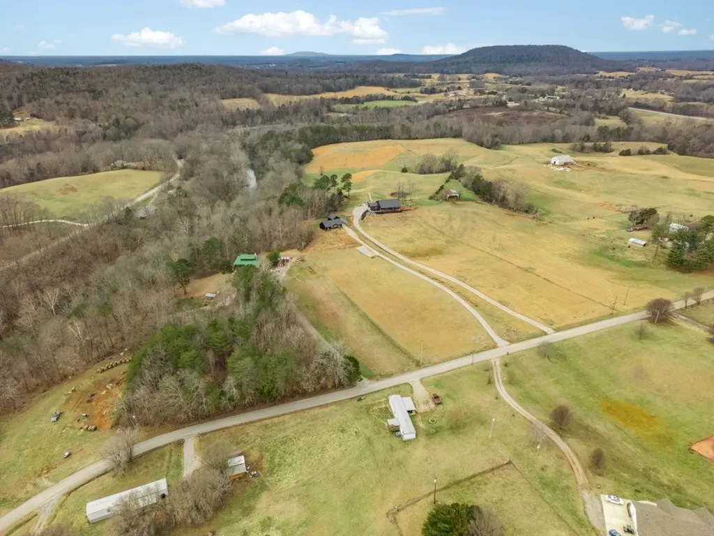 660 Laurelburg Road Rock Island TN 38581