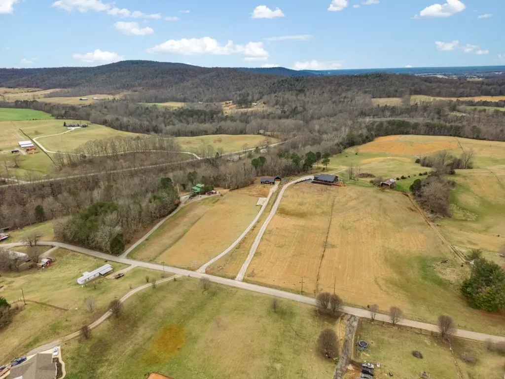 660 Laurelburg Road Rock Island TN 38581