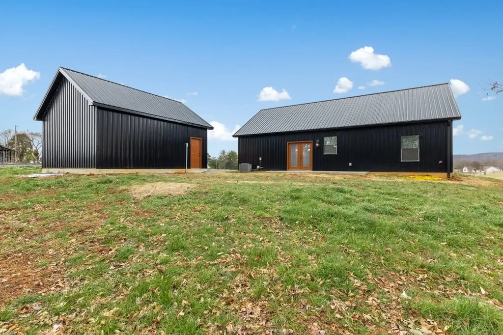 660 Laurelburg Road Rock Island TN 38581