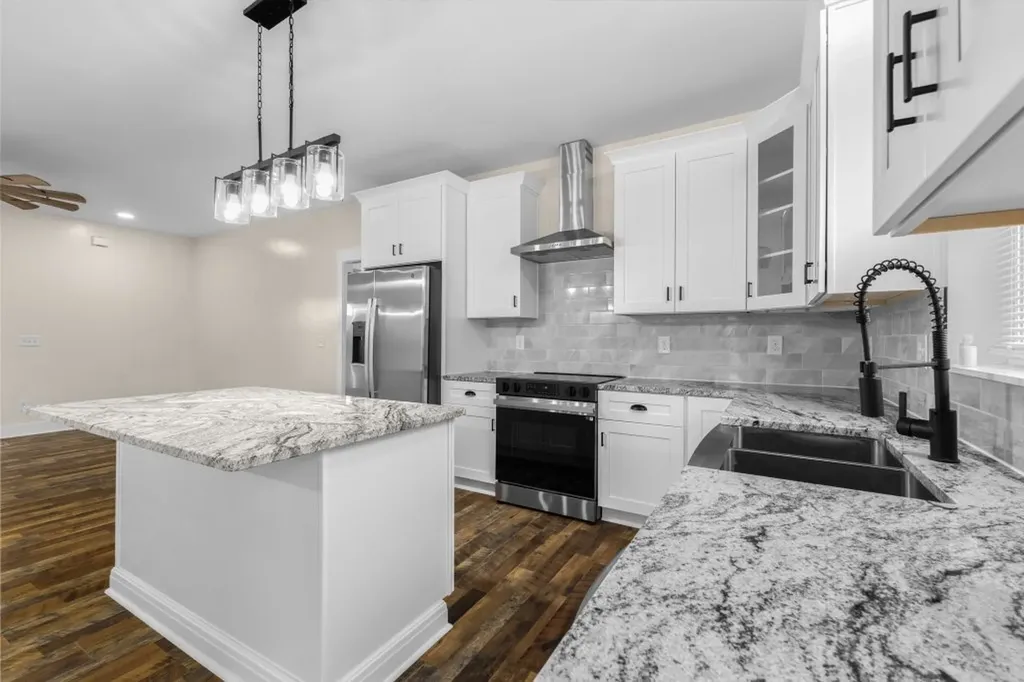 660 Laurelburg Road Rock Island TN 38581