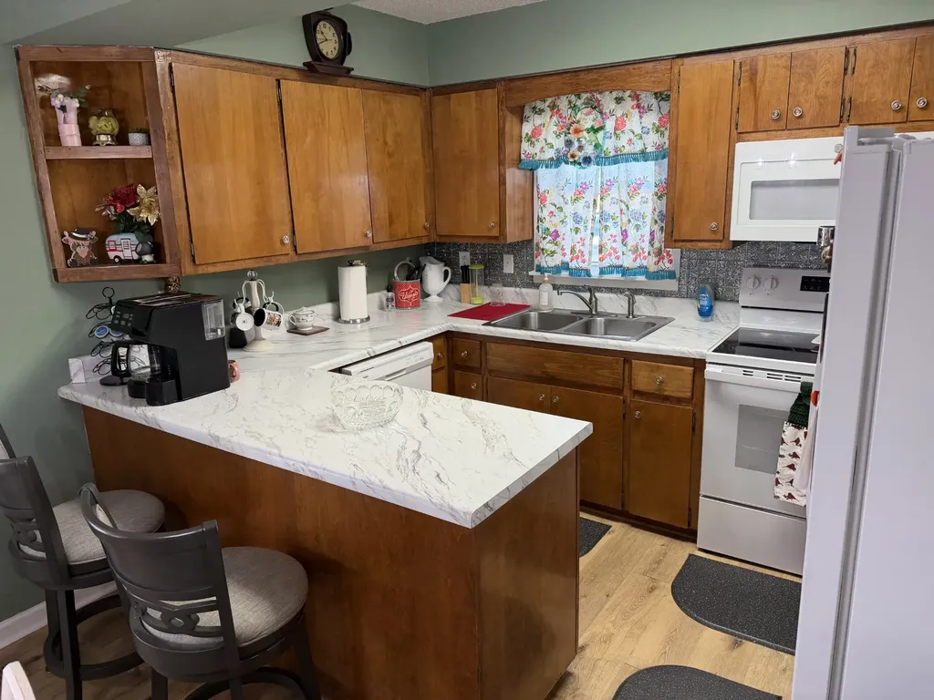 8 Mattox Road Lawrenceburg TN 38464