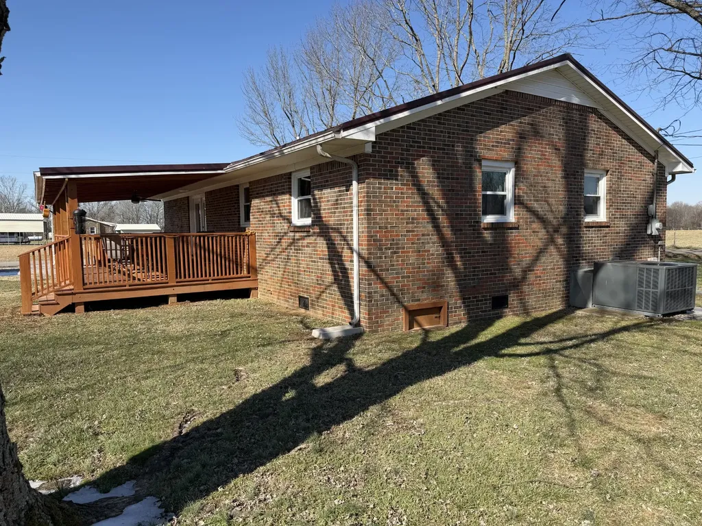 8 Mattox Road Lawrenceburg TN 38464