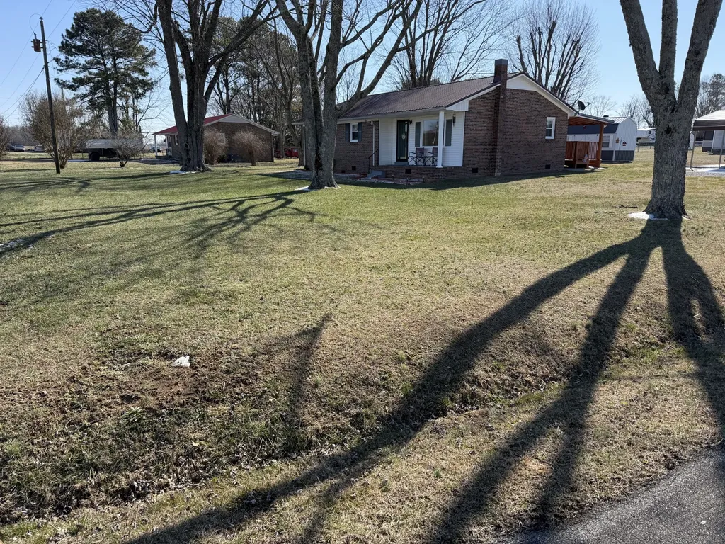 8 Mattox Road Lawrenceburg TN 38464