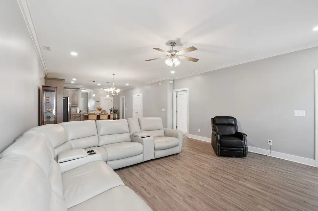 65 Campfire Court Winchester TN 37398
