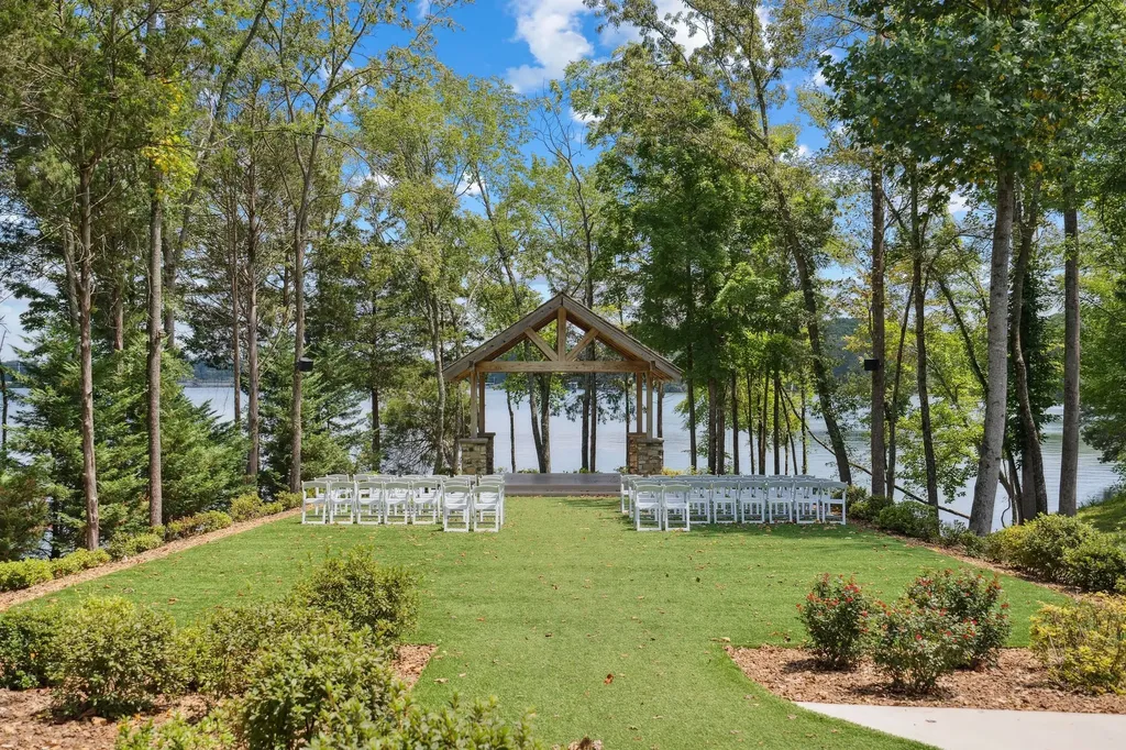 65 Campfire Court Winchester TN 37398