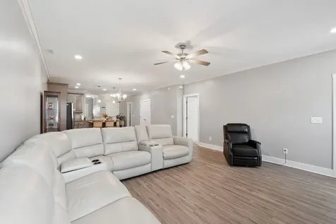 65 Campfire Court Winchester TN 37398