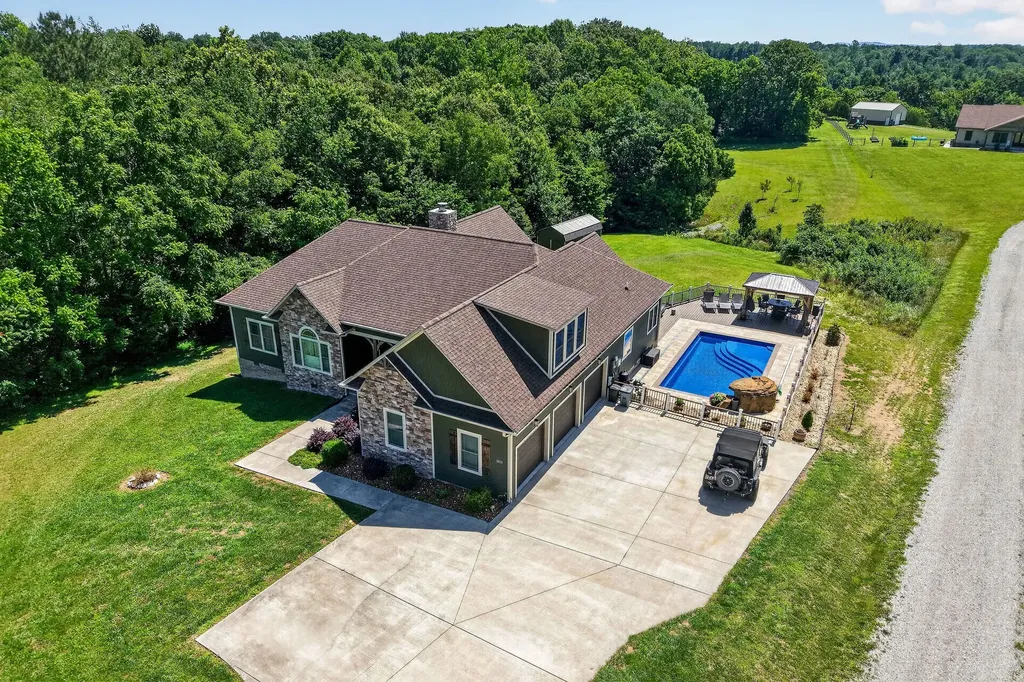 3013 Tulip Lane Cookeville TN 38501