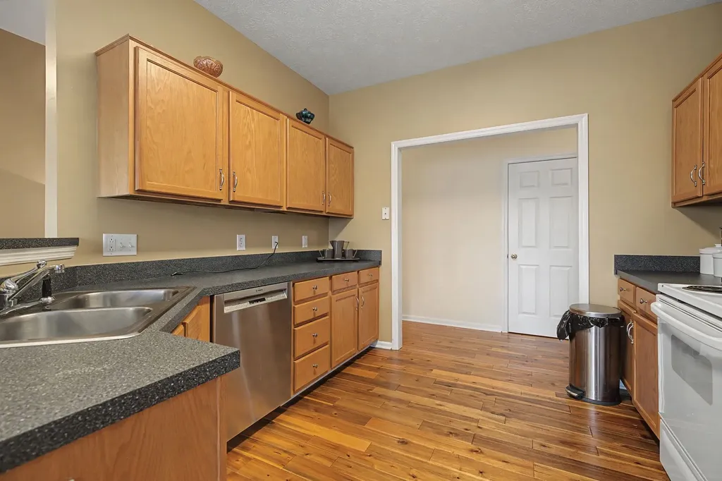 6744 Sugar Hill Drive Nashville TN 37211