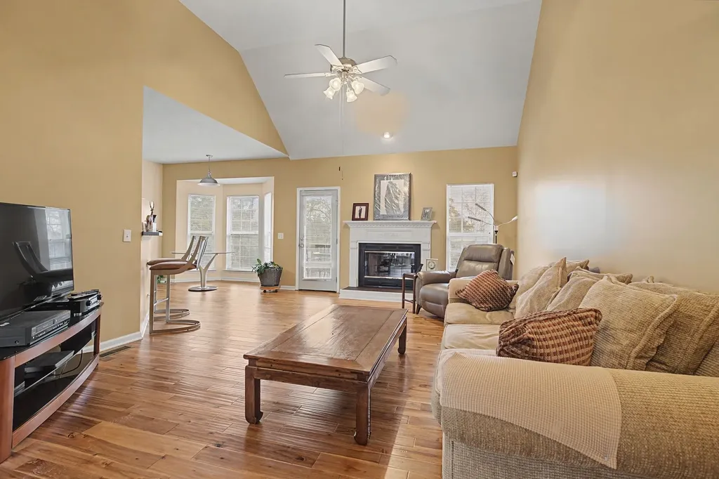 6744 Sugar Hill Drive Nashville TN 37211