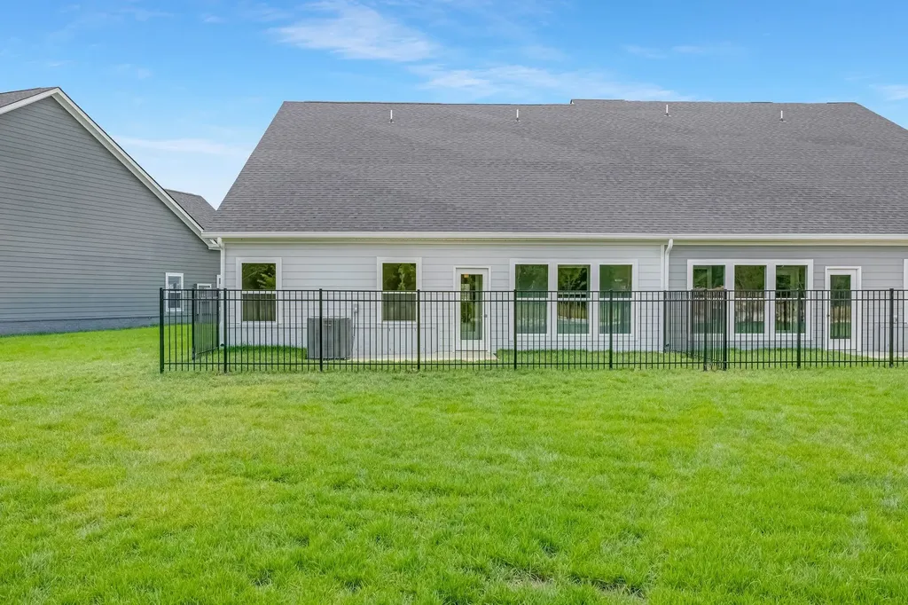 2035 Grace Johns Circle Murfreesboro TN 37128