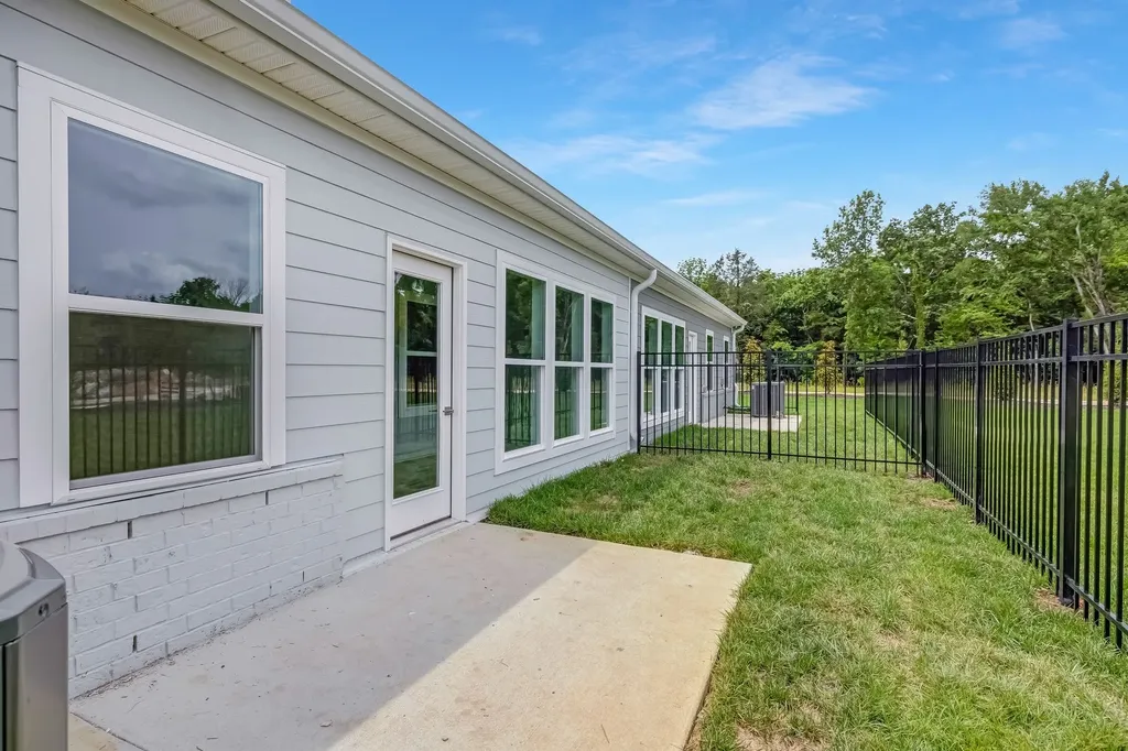 2035 Grace Johns Circle Murfreesboro TN 37128