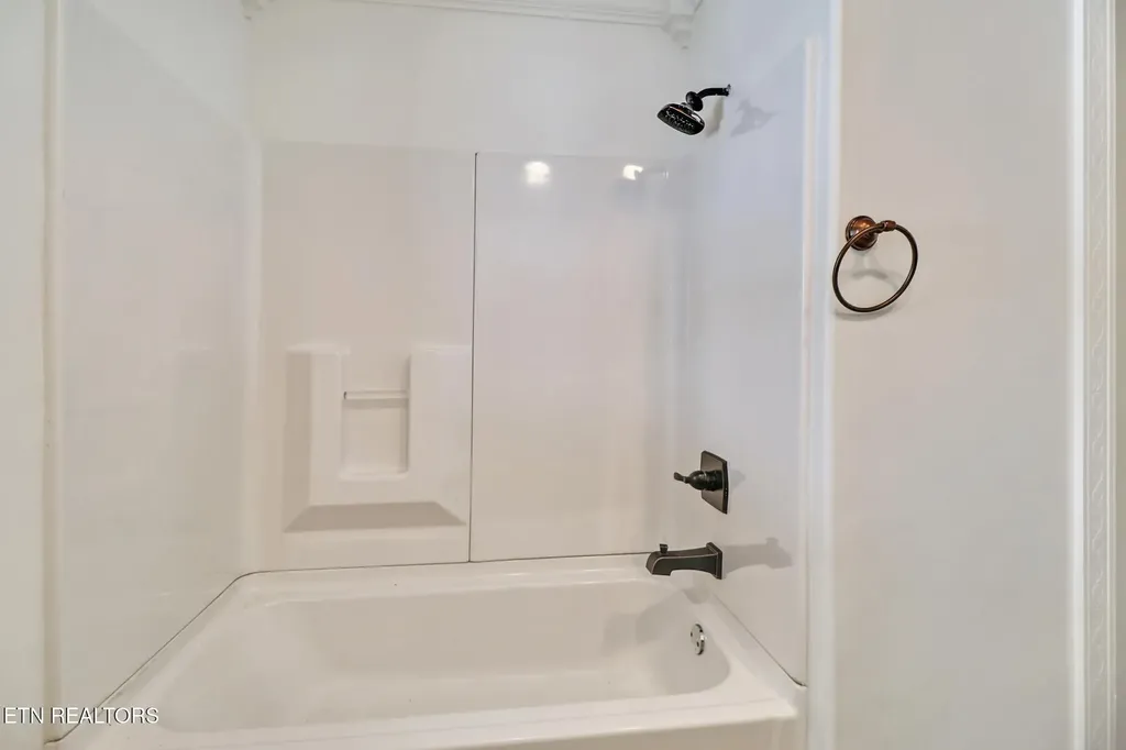 1128 Allardt Highway Jamestown TN 38556