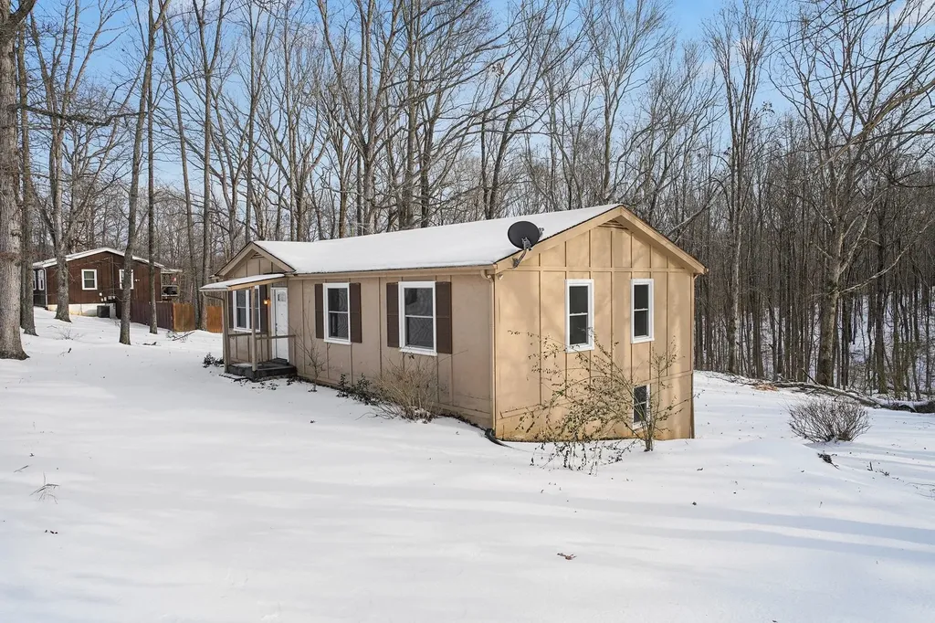 2117 Ferry Road Clarksville TN 37040