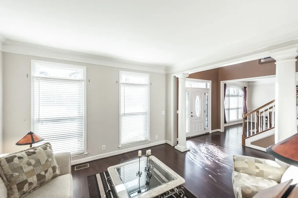 102 Fairlake Court Hendersonville TN 37075