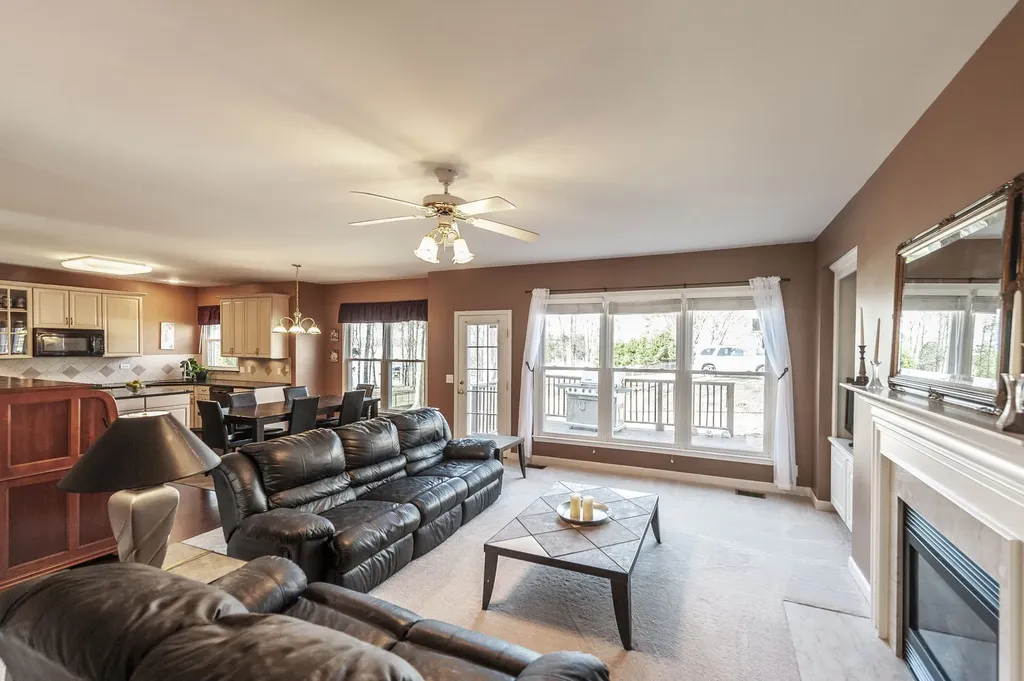102 Fairlake Court Hendersonville TN 37075