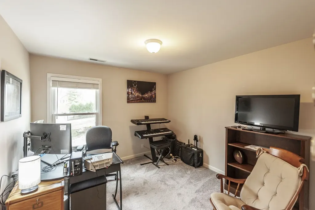 102 Fairlake Court Hendersonville TN 37075