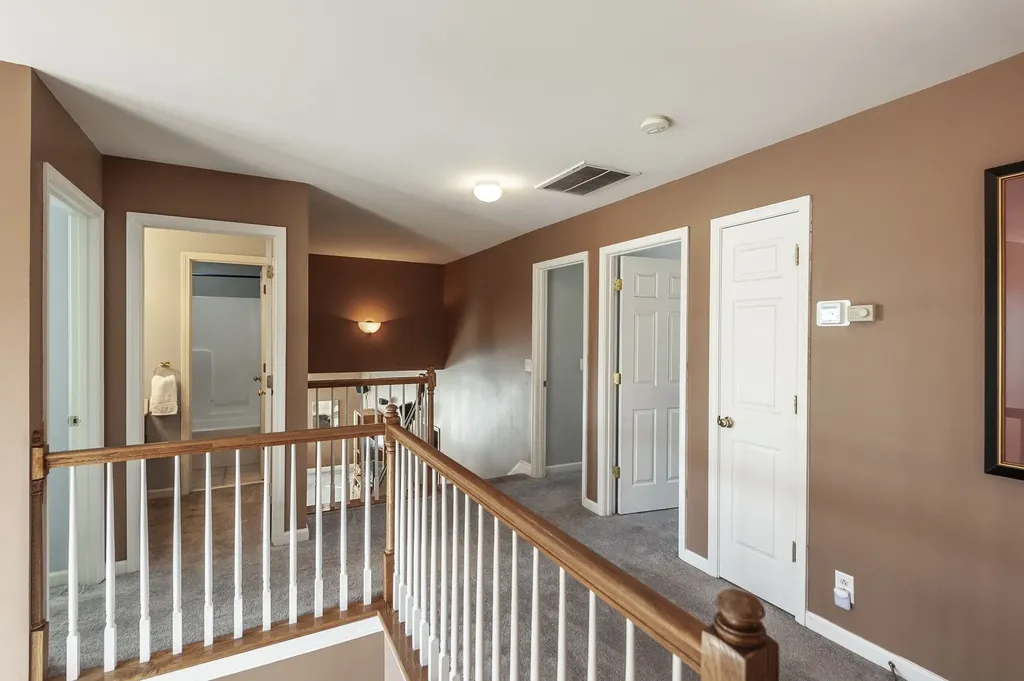 102 Fairlake Court Hendersonville TN 37075