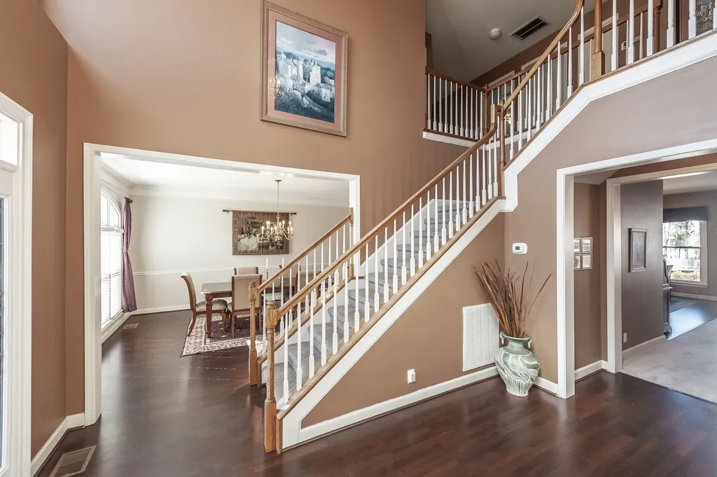 102 Fairlake Court Hendersonville TN 37075
