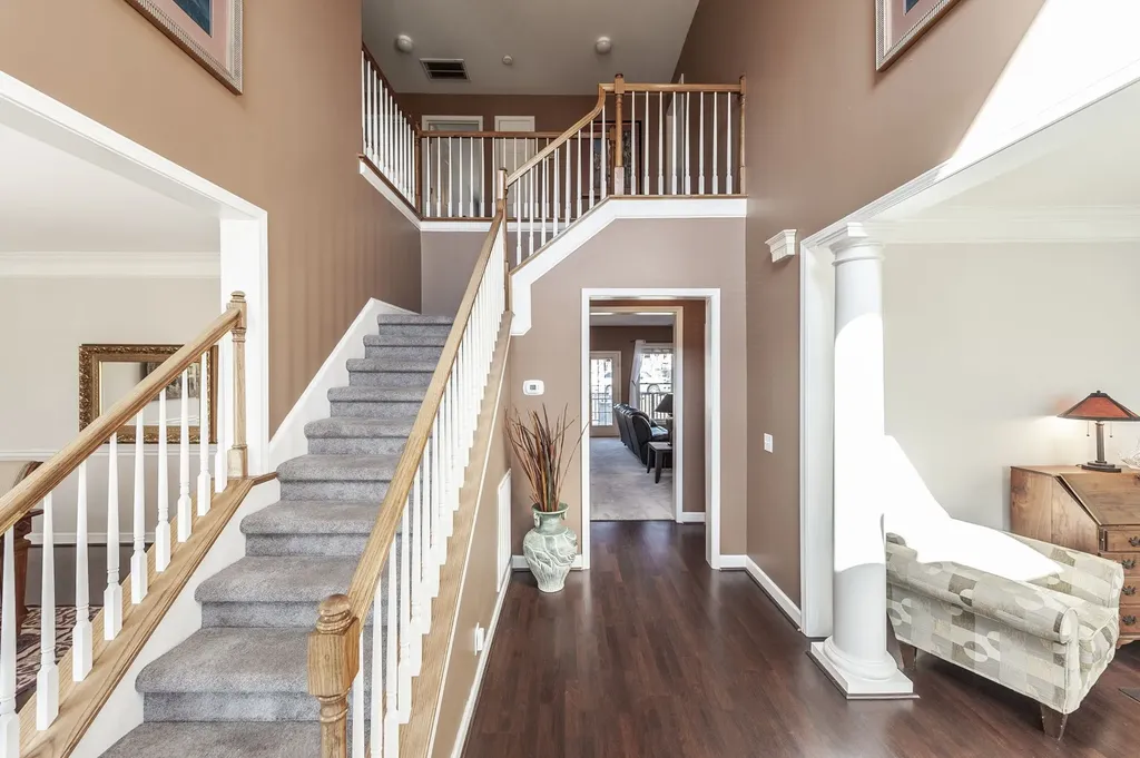 102 Fairlake Court Hendersonville TN 37075
