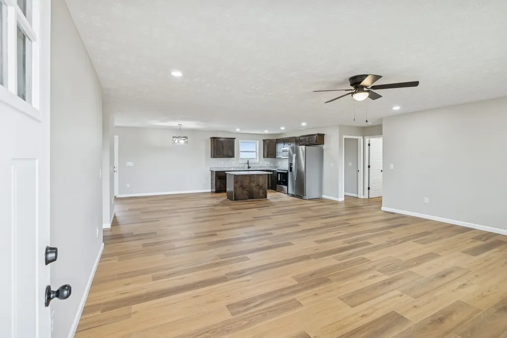 2649 Oak Knob Road Lafayette TN 37083
