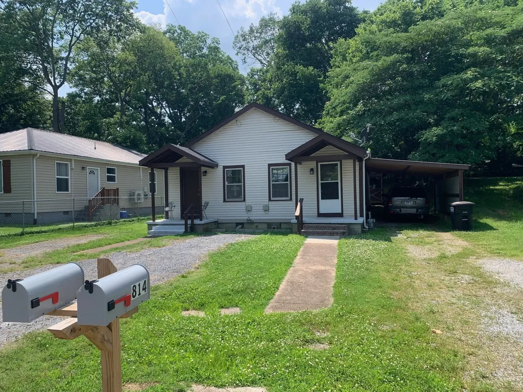 814 Gracey Avenue Clarksville TN 37040