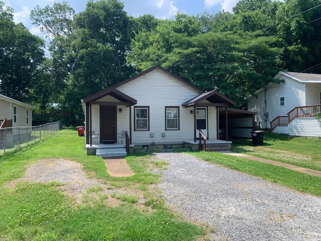 814 Gracey Avenue Clarksville TN 37040