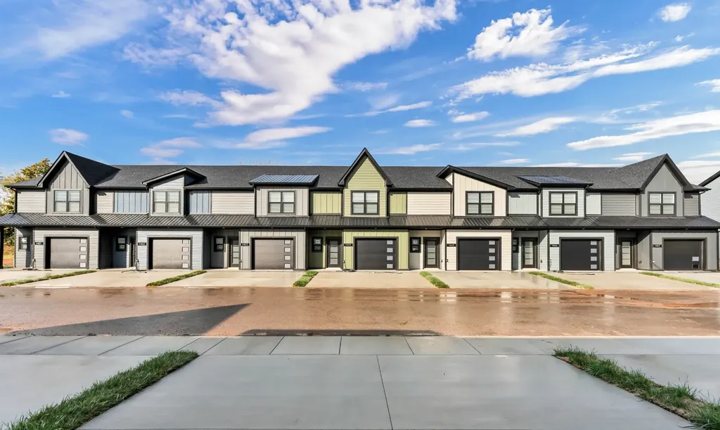 1405 Jonathan Wade Circle Clarksville TN 37043