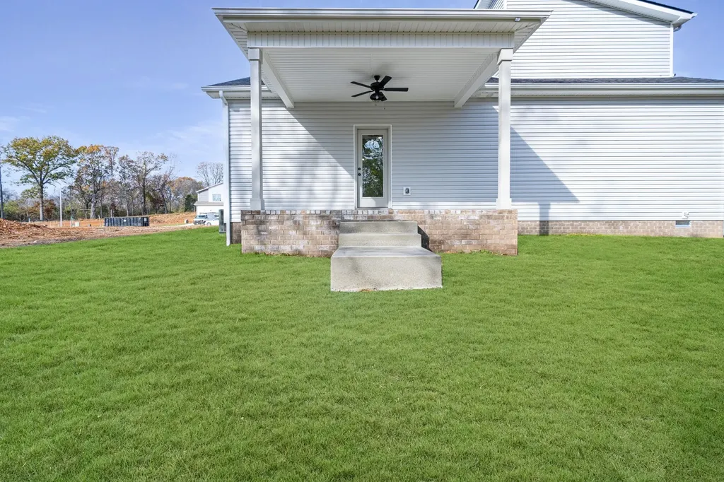 533 N Halifax Court Clarksville TN 37040