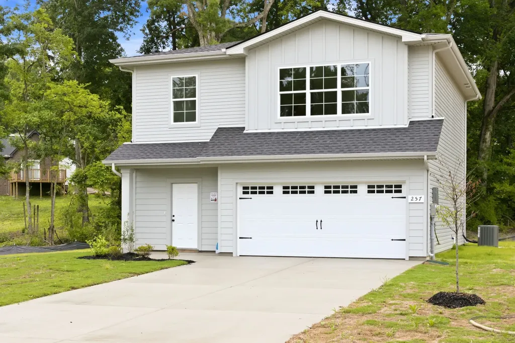 257 Spring Street La Vergne TN 37086