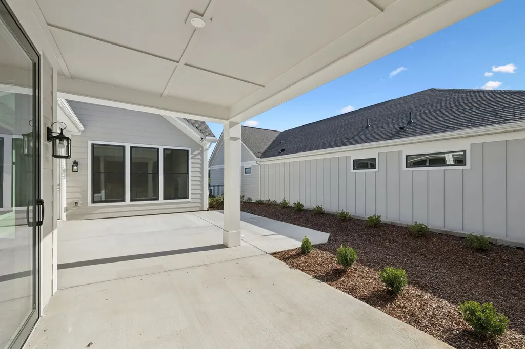 412 Gooding Boulevard Smyrna TN 37167
