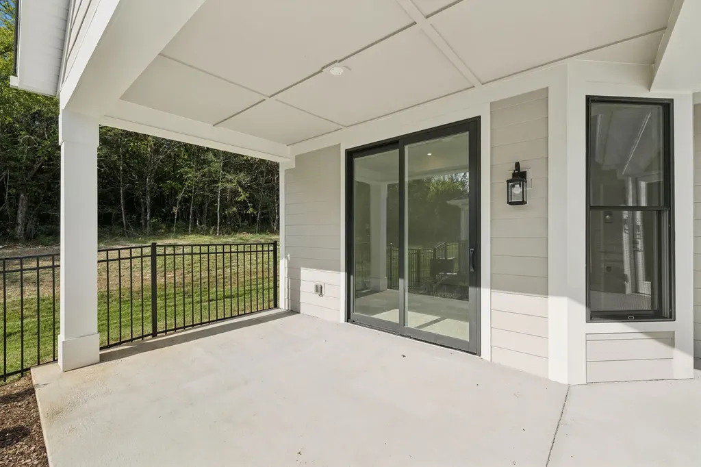 412 Gooding Boulevard Smyrna TN 37167