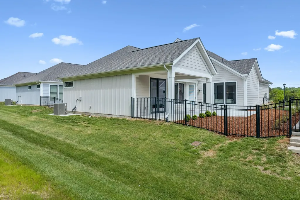 412 Gooding Boulevard Smyrna TN 37167