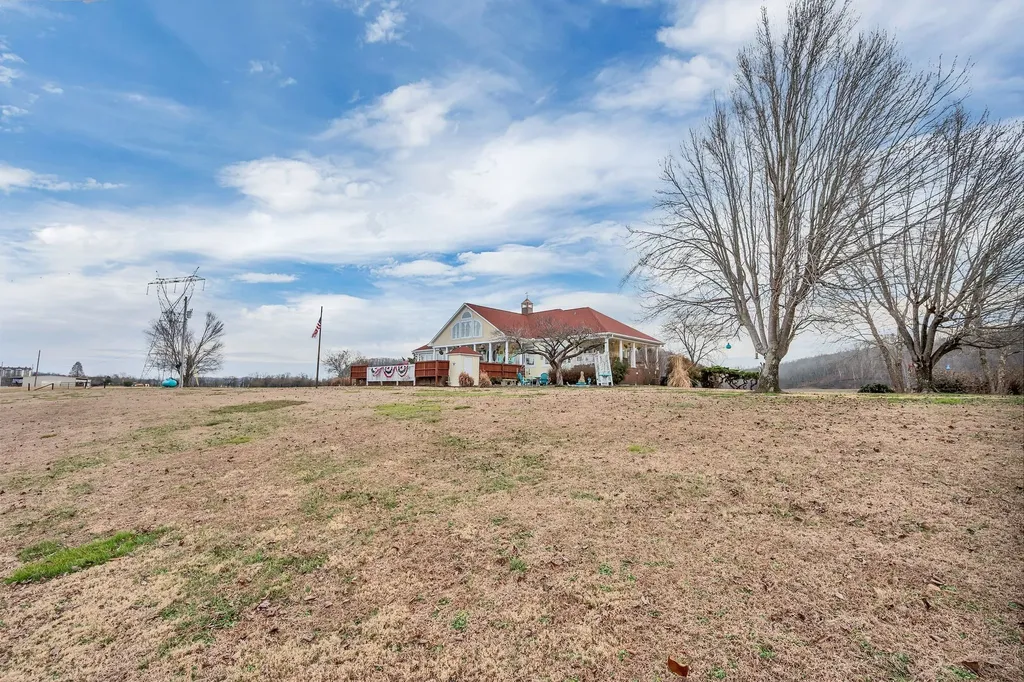 2030 Highway 49, W Ashland City TN 37015