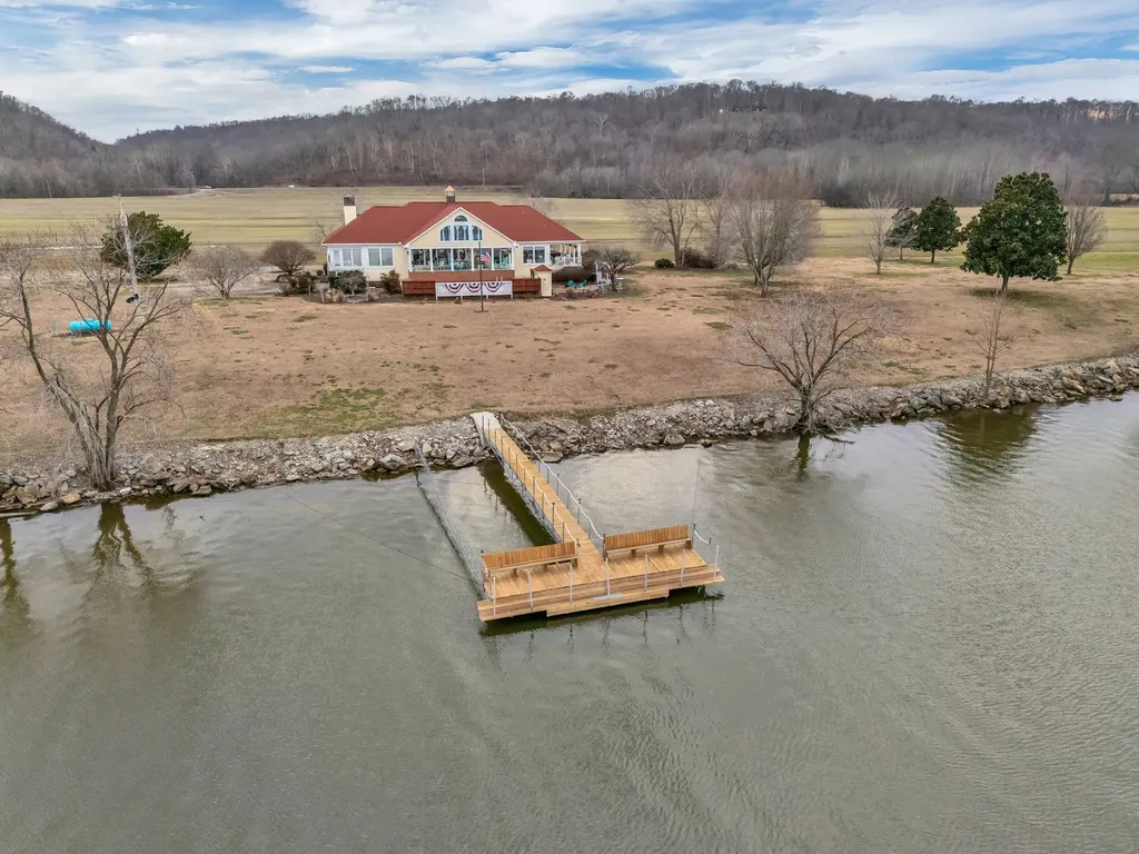 2030 Highway 49, W Ashland City TN 37015